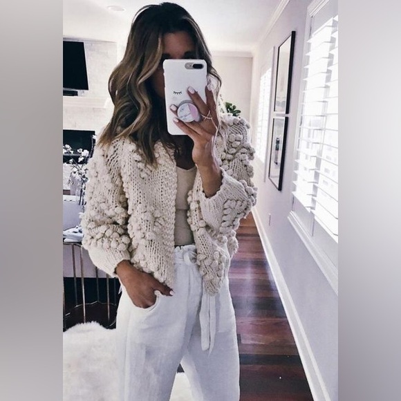 Chicwish Womens soft heart shaped balls Thick open Cardigan Sweater ivory cream - Picture 3 of 16